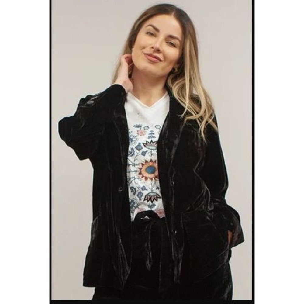 Kyla Seo NWT Piper Black Rayon Silk Jacket Blazer Size Small Pockets